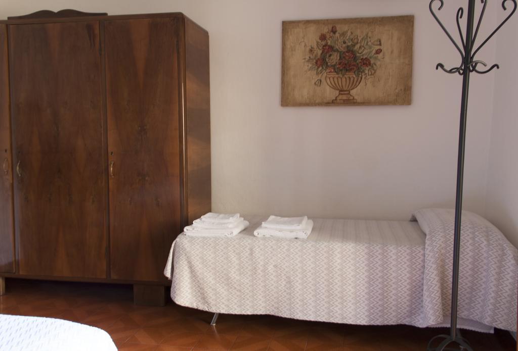 Il Vigneto Affittacamere Manerba del Garda Habitación foto